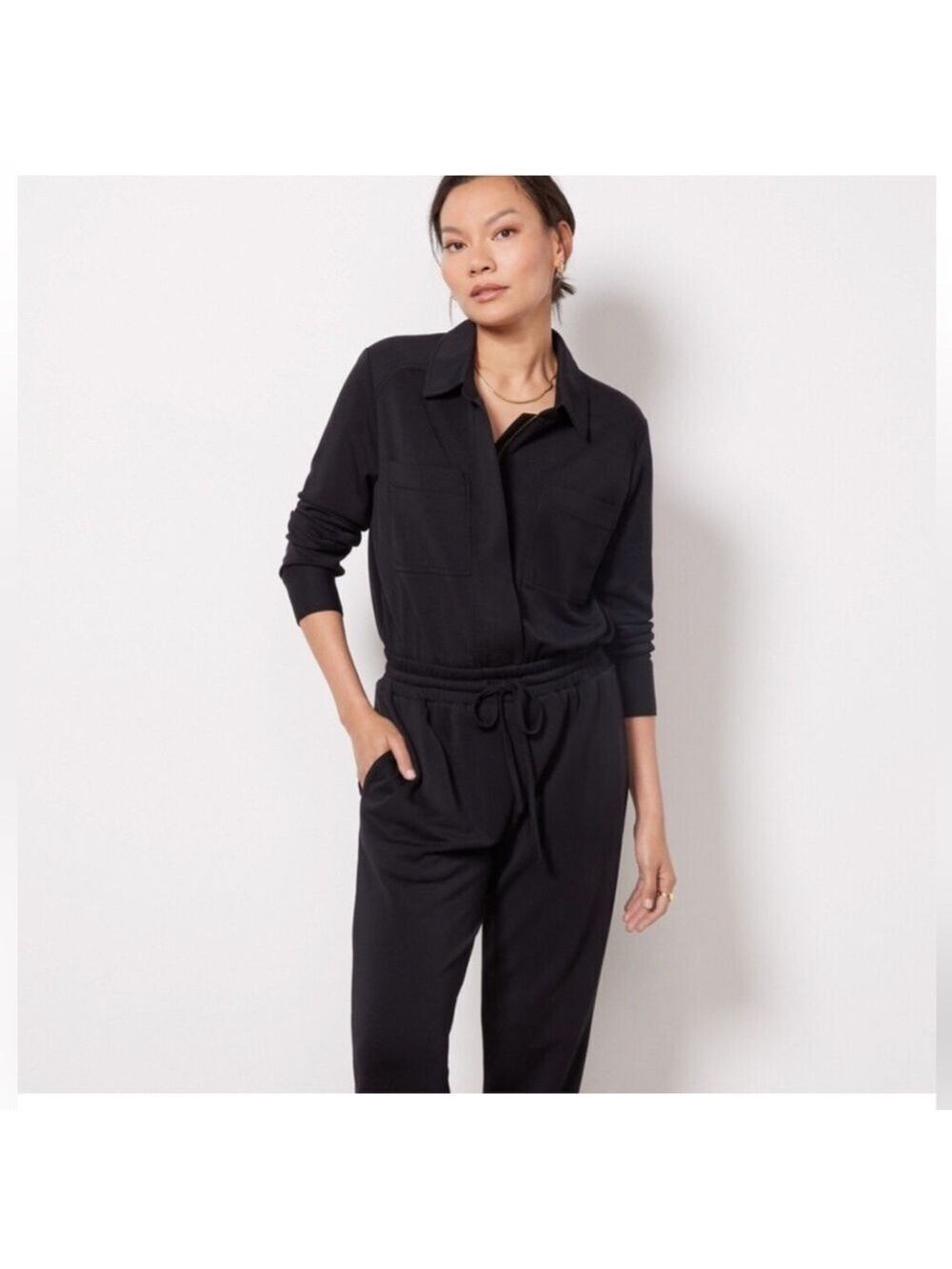 Evereve Myra Classic Black Jumpsuit, size XS